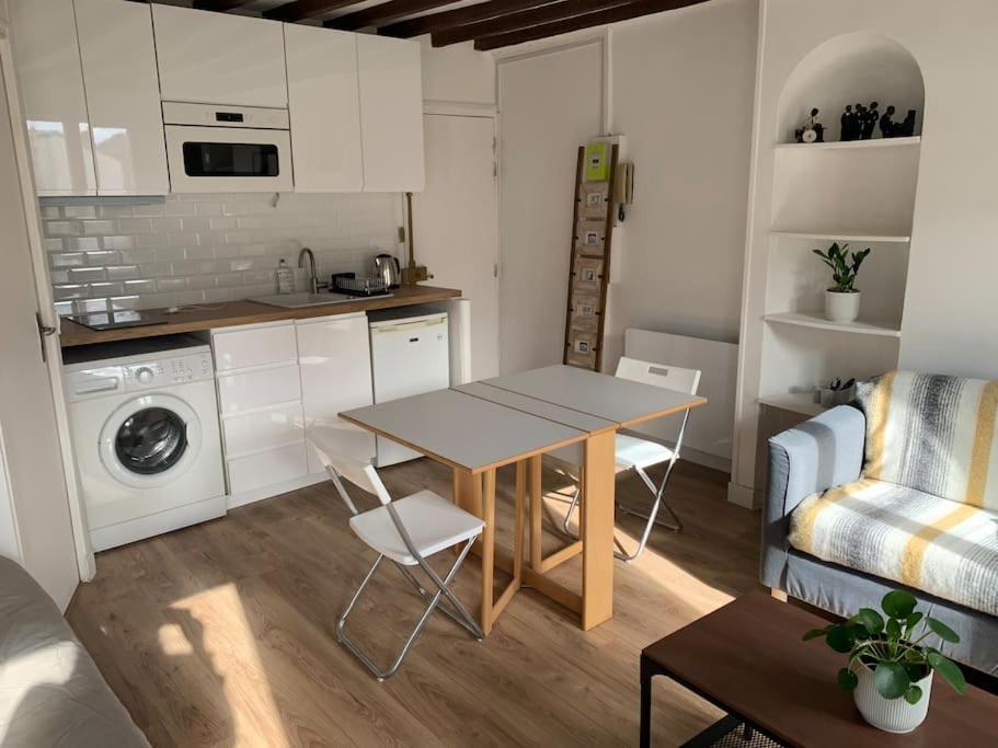 Studio Lumineux, Refait A Neuf, Metro Jourdain Parijs Buitenkant foto